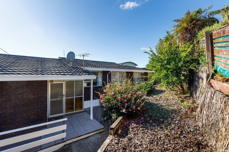 Photo of property in 9 Fairfax Terrace, Frankleigh Park, New Plymouth, 4310