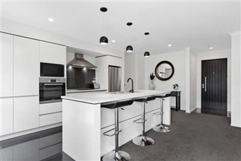 Photo of property in 28 Applin Lane, Pyes Pa, Tauranga, 3112