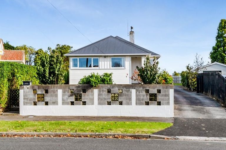 Photo of property in 18 Drake Street, Vogeltown, New Plymouth, 4310