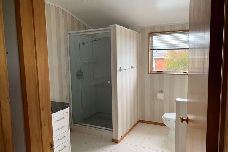 Photo of property in 14 Busby Hill, Havelock North, 4130