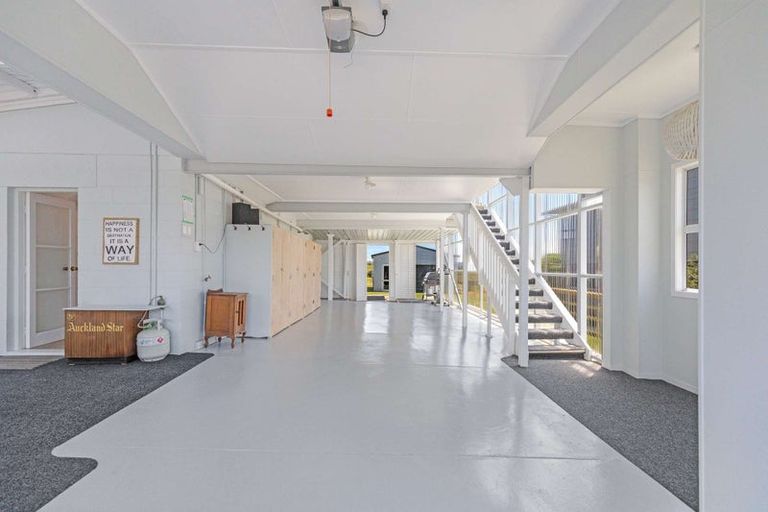 Photo of property in 499 Grahams Beach Road, Manukau Heads, Waiuku, 2684