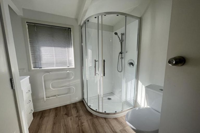 Photo of property in 13 Abel Tasman Avenue, Henderson, Auckland, 0610