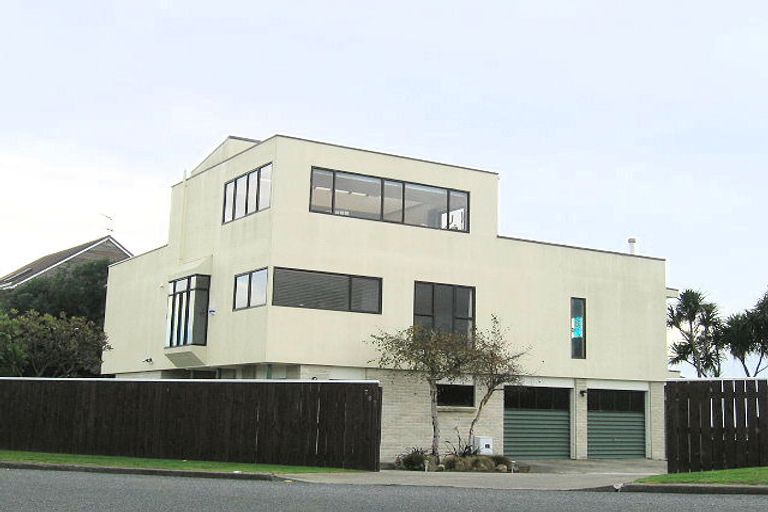 Photo of property in 267 Manly Street, Paraparaumu Beach, Paraparaumu, 5032