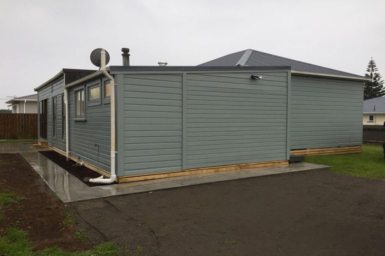 Photo of property in 104 Centennial Avenue, Waitara, 4320