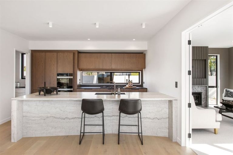 Photo of property in 12a Memorial Avenue, Ilam, Christchurch, 8053