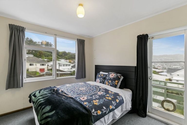 Photo of property in 2/1 Canterbury Street, Karori, Wellington, 6012