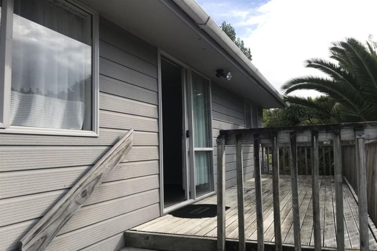 Photo of property in 42a Candia Road, Swanson, Auckland, 0614