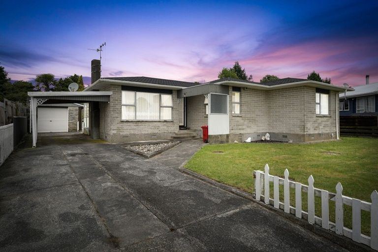 Photo of property in 37 Strathmore Avenue, Levin, 5510