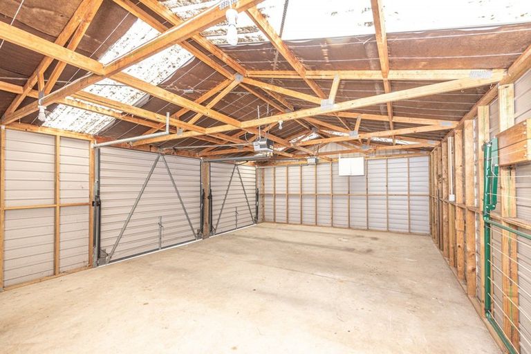 Photo of property in 43 Exeter Crescent, Springvale, Whanganui, 4501