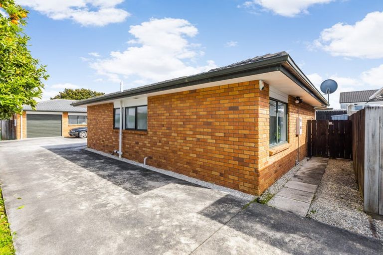 Photo of property in 2/14 Prictor Street, Papakura, 2110