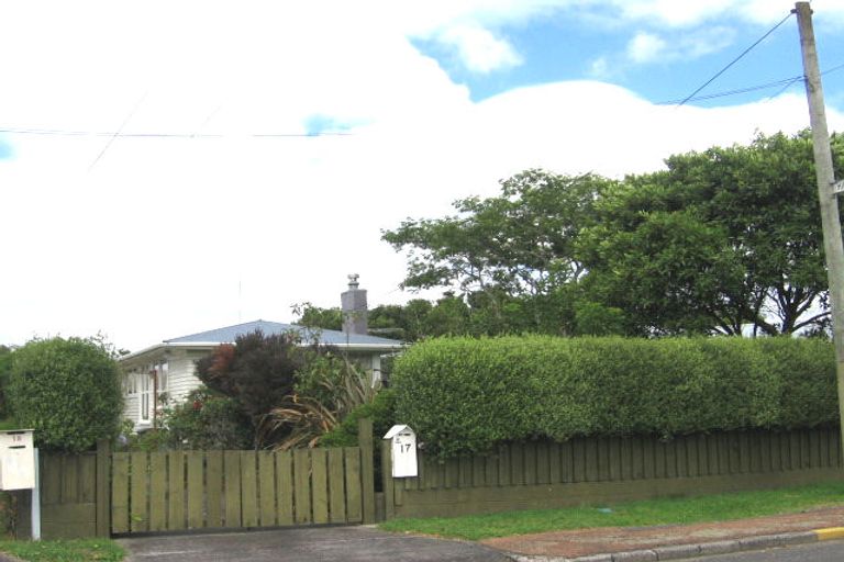 Photo of property in 17 Mccracken Road, Mount Wellington, Auckland, 1060