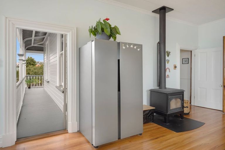 Photo of property in 19 Wharfe Street, South Hill, Oamaru, 9400