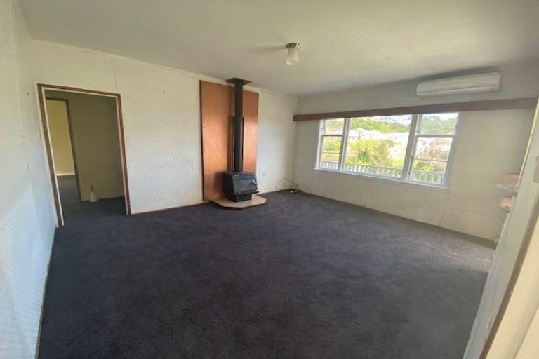 Photo of property in 31 Melrose Road, Island Bay, Wellington, 6023