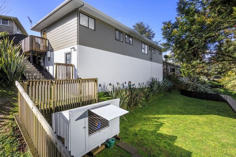 Photo of property in 22 Yule Place, Massey, Auckland, 0614