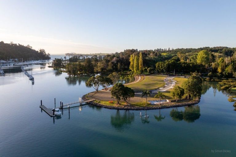 Photo of property in 2 Duck Creek Road, Stillwater, Silverdale, 0993