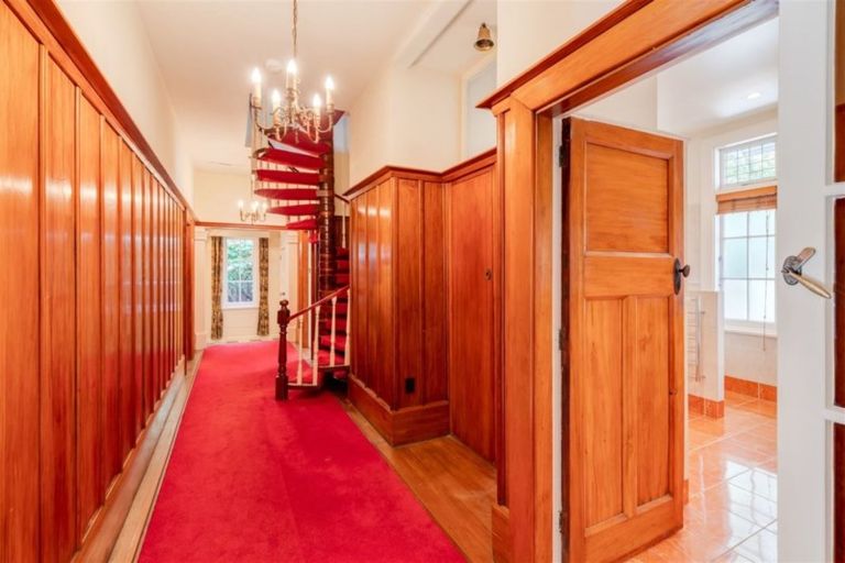 Photo of property in 27 Leinster Road, Merivale, Christchurch, 8014