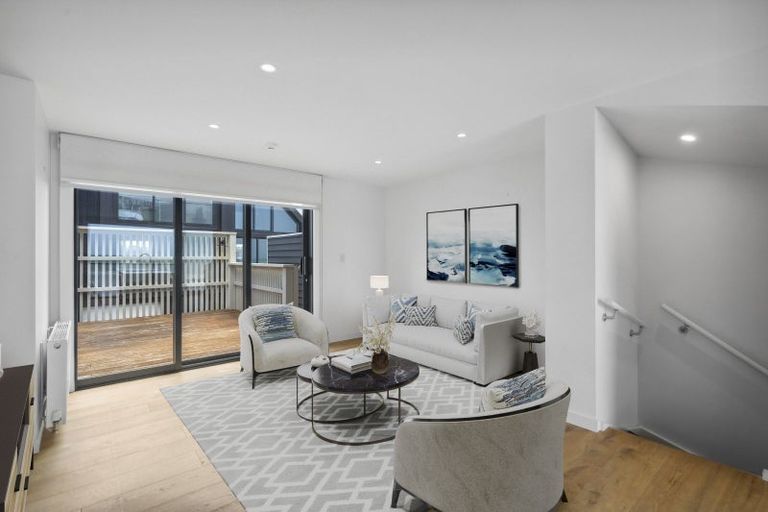 Photo of property in 8b Lyall Parade, Lyall Bay, Wellington, 6022