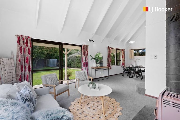 Photo of property in 11 Cedar Crescent, Mosgiel, 9024