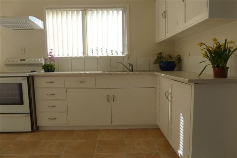 Photo of property in 5/69 Kenderdine Road, Papatoetoe, Auckland, 2025