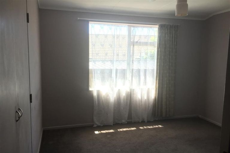 Photo of property in 13 Clapham Grove, Stokes Valley, Lower Hutt, 5019