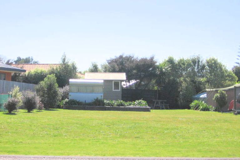 Photo of property in 15 Charles Green Drive, Cooks Beach, Whitianga, 3591