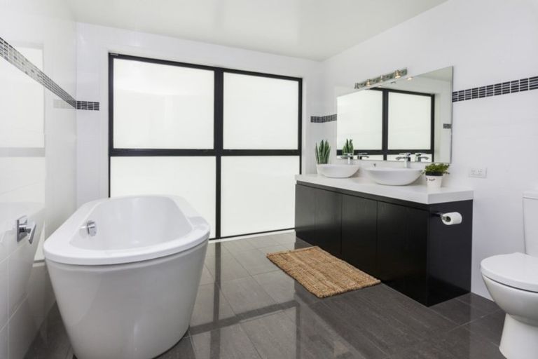 Photo of property in 28 Webb Street, Huntly, 3700