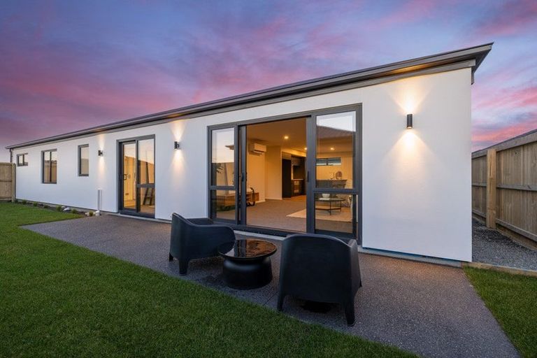 Photo of property in 9 Llew Summers Street, Belfast, Christchurch, 8051