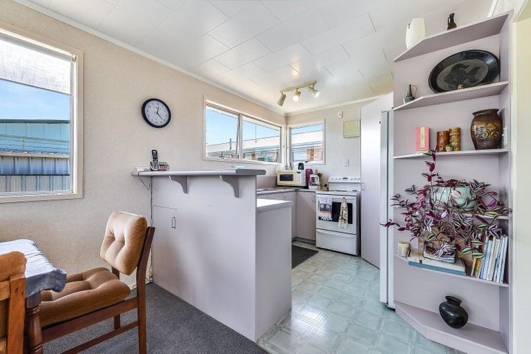 Photo of property in 1 Poaka Avenue, Dinsdale, Hamilton, 3204