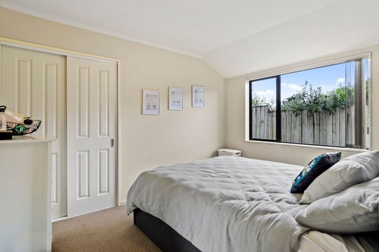 Photo of property in 6 Cathcart Close, Pukekohe, 2120