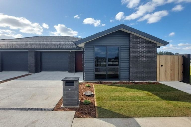 Photo of property in 4 Mcgrath Lane, Rangiora, 7400