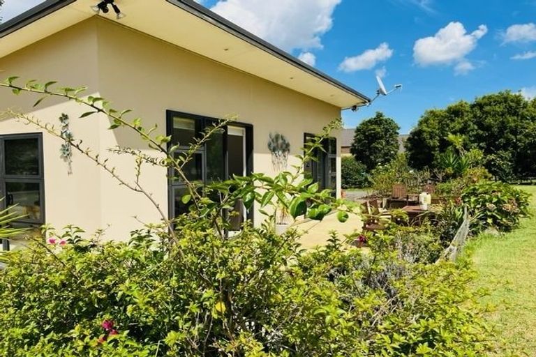 Photo of property in 32 Ranfurly Road, Alfriston, Auckland, 2105