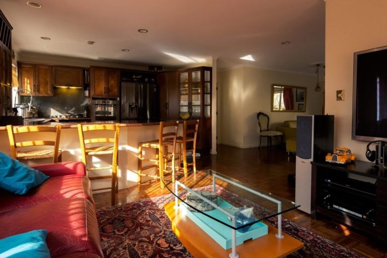 Photo of property in 2/32 Spencer Road, Pinehill, Auckland, 0632