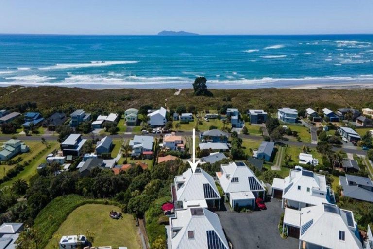 Photo of property in 2/508 Seaforth Road, Bowentown, Waihi Beach, 3177