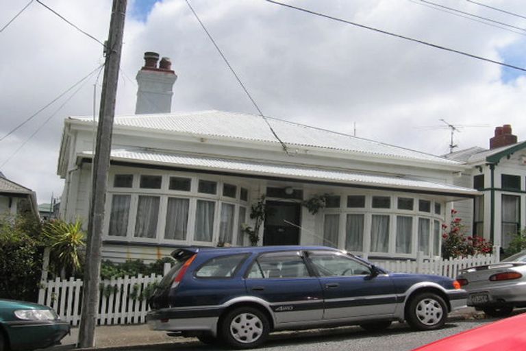 Photo of property in 20 Porritt Avenue, Mount Victoria, Wellington, 6011