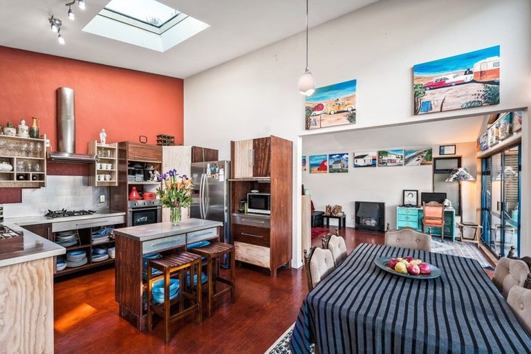 Photo of property in 13a Ferry Road, Days Bay, Lower Hutt, 5013