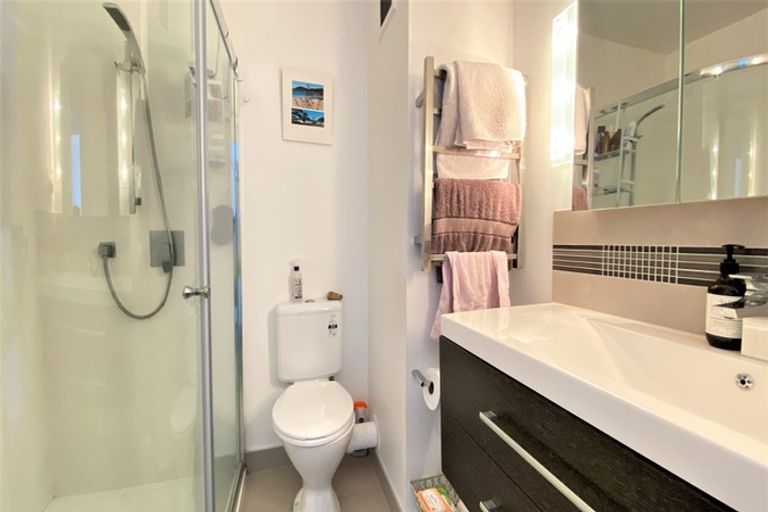 Photo of property in 3a/17 Scanlan Street, Grey Lynn, Auckland, 1021