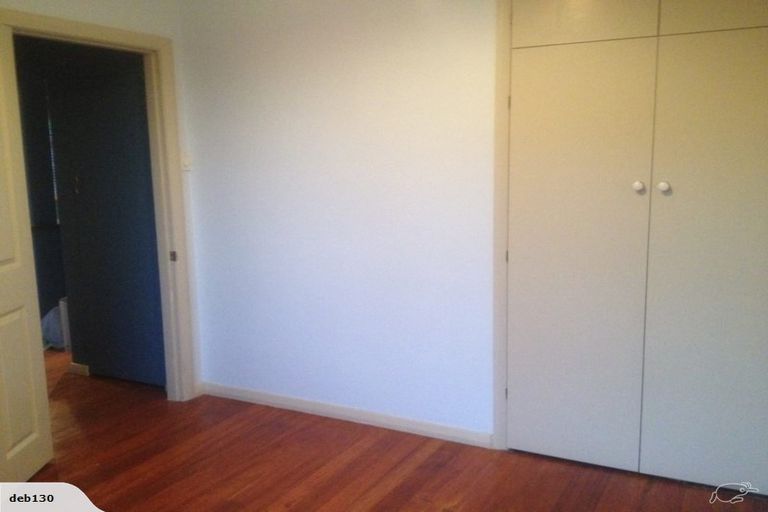 Photo of property in 10 Symonds Street, Onehunga, Auckland, 1061