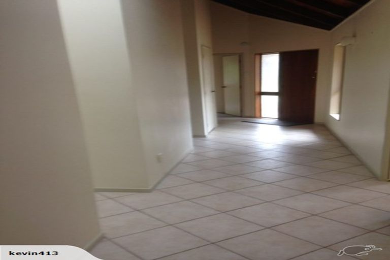 Photo of property in 25 Waipuia Place, Greenhithe, Auckland, 0632