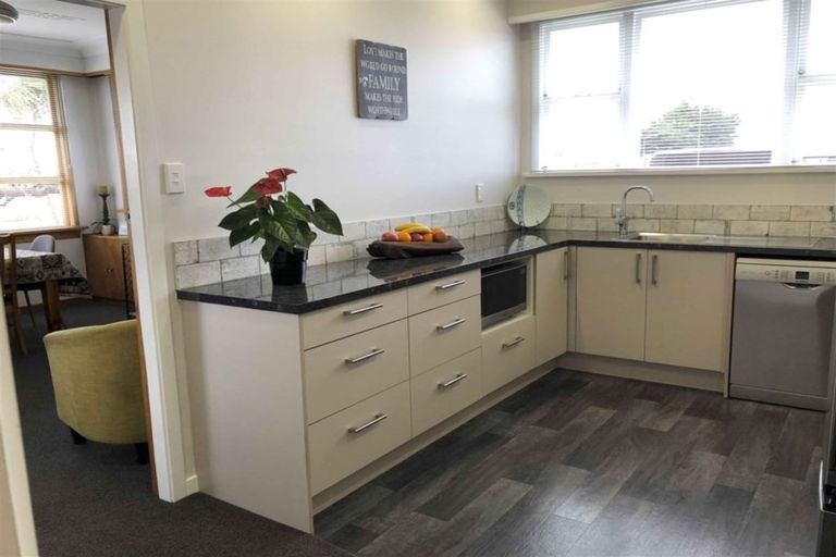 Photo of property in 289 Mcquarrie Street, Kingswell, Invercargill, 9812