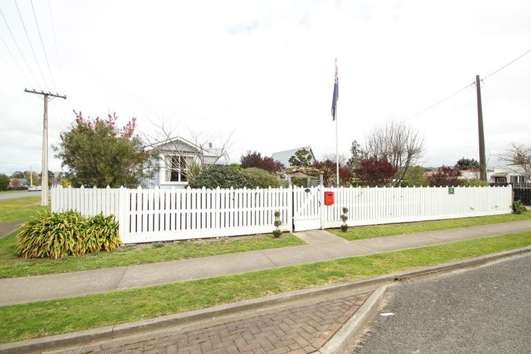 Photo of property in 46 Higginson Street, Otane, 4202