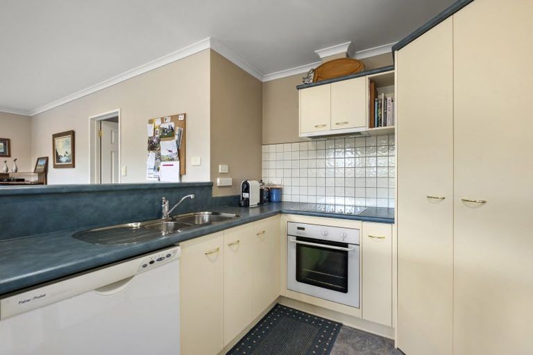Photo of property in 4 Lakemere Way, Kinloch, Taupo, 3377