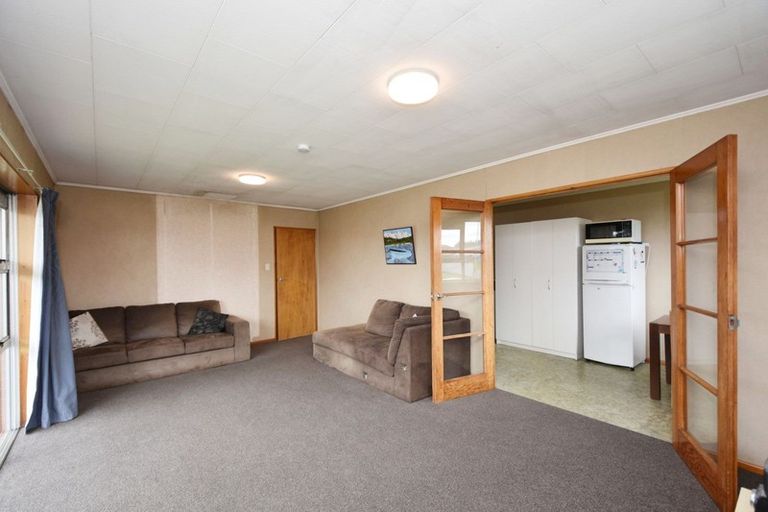 Photo of property in 52 Dunbeath Crescent, Kew, Invercargill, 9812