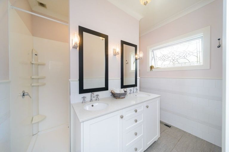 Photo of property in 3 Karaka Street, Hokowhitu, Palmerston North, 4410