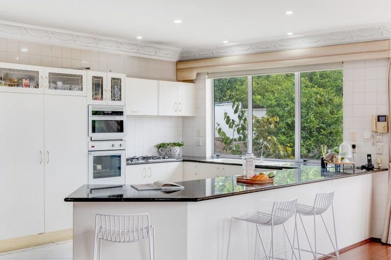 Photo of property in 35 Mccahill Views, Botany Downs, Auckland, 2010