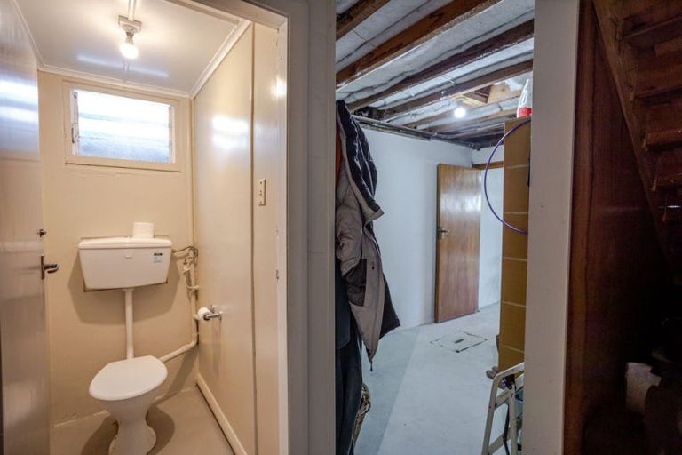 Photo of property in 5 Chamberlain Street, Dannevirke, 4930