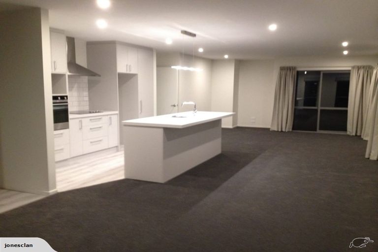 Photo of property in 16 Dunlops Crescent, Marshland, Christchurch, 8083