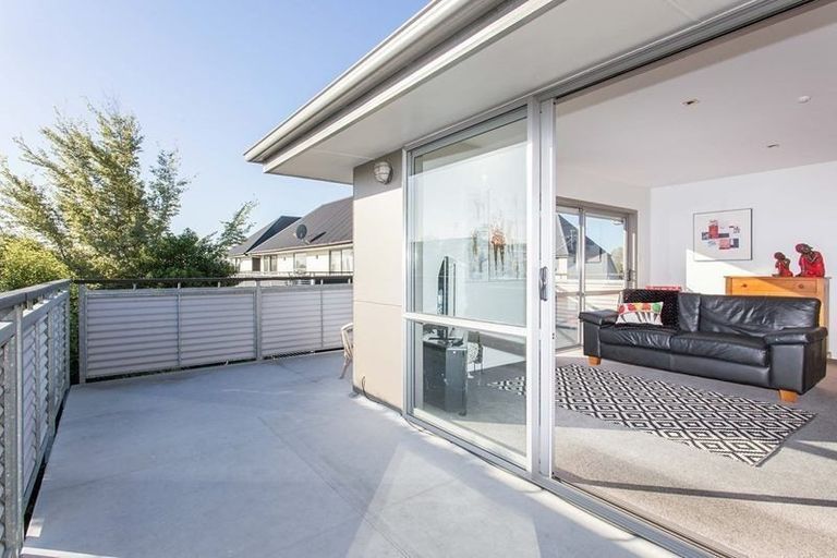 Photo of property in 4/25 Hastings Street West, Sydenham, Christchurch, 8023
