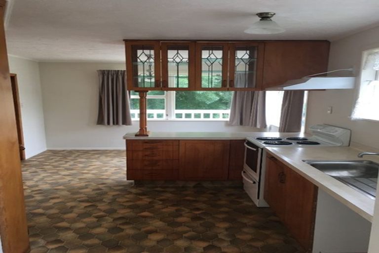 Photo of property in 40 Arlette Place, Massey, Auckland, 0614