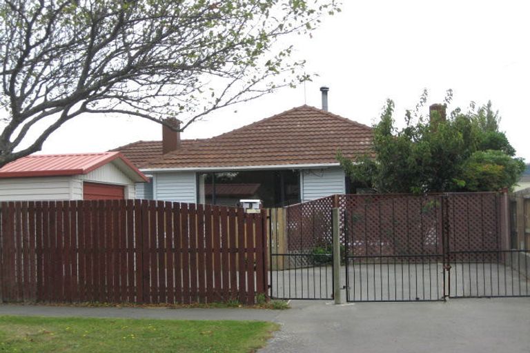 Photo of property in 2/1 Lewis Street, Hoon Hay, Christchurch, 8025