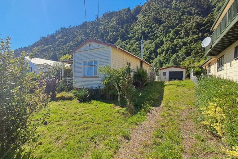 Photo of property in 10 Torea Street, Granity, 7823